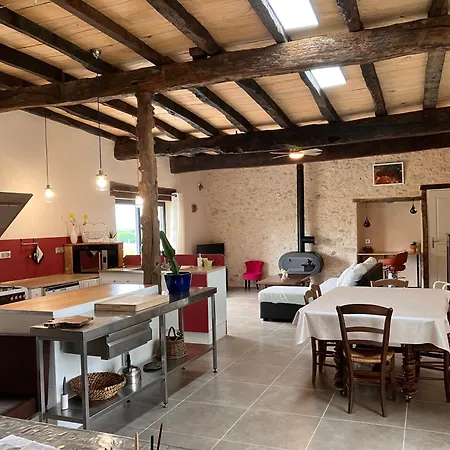 Perigourdine Avec Et Vue Ferienhaus Pomport